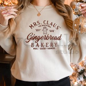 Mrs.Claus GingerBread Embroidered Sweatshirt