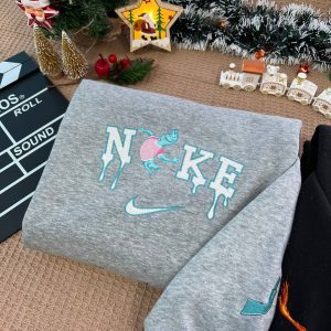 Ember and Wade Embroidered Sweatshirt