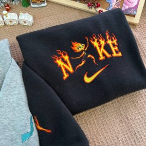 Ember and Wade Embroidered Sweatshirt